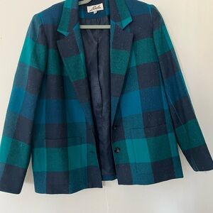 Stylish Plaid Blazer in Blue and Green